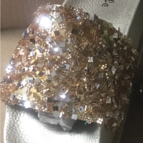 GOLD SLIDES DRIPPING IN SPARKLING SHOES - Picture 7 of 7